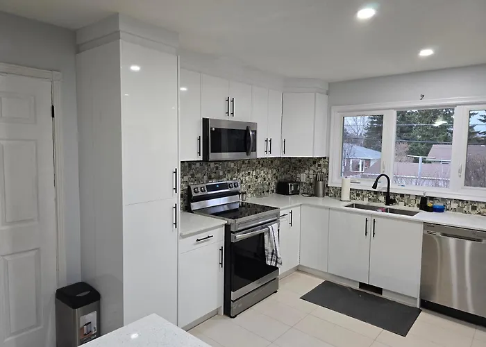 3 Bedroom Home Away From Home